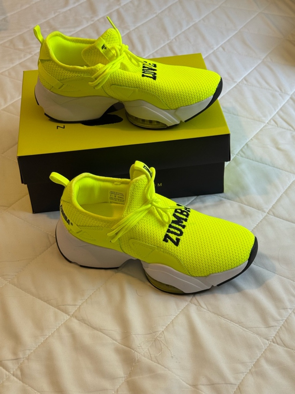 NWT Zumba Air Stomp SLIP-ON Neon Yellow